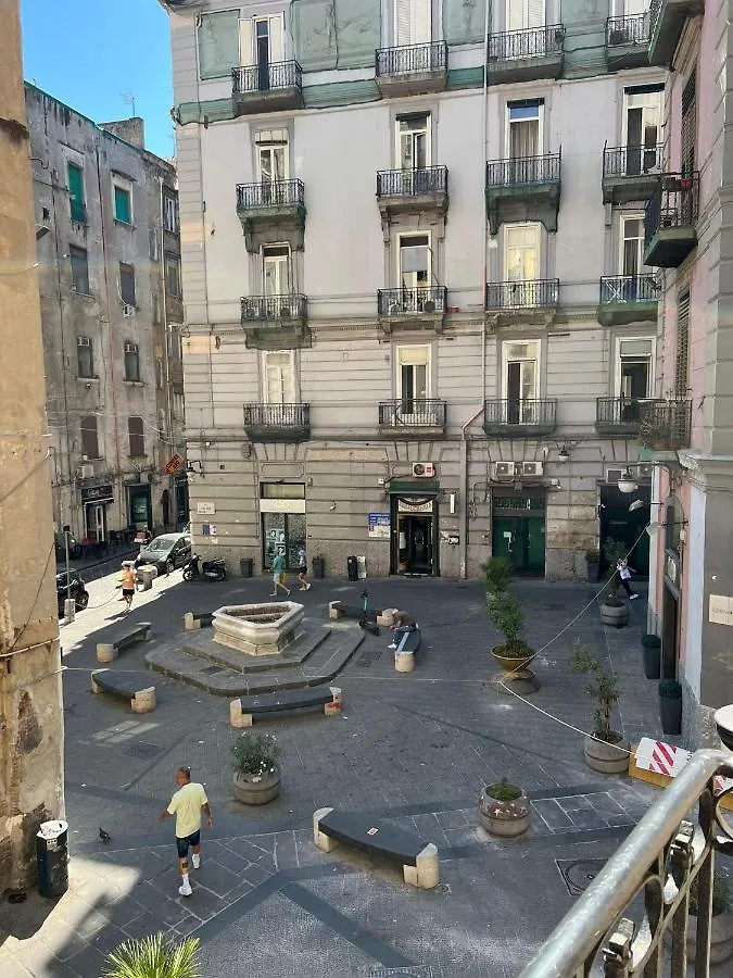 Bed and Breakfast In Piazzetta Napoli