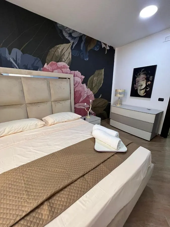 Bed and Breakfast In Piazzetta Napoli Bed & Breakfast